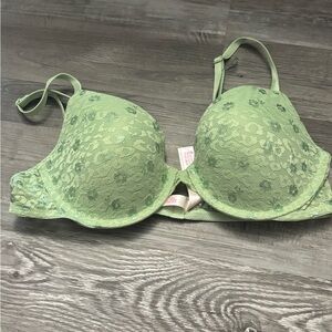 Victoria's Secret Mint Lace Bra